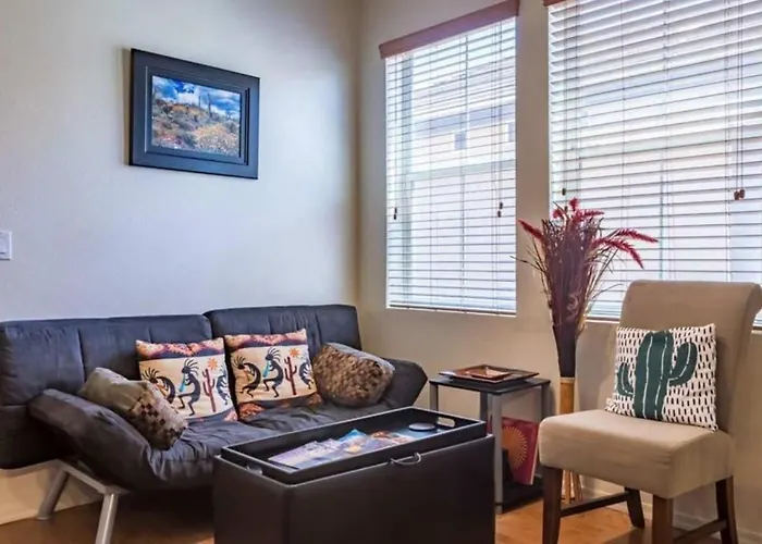 Sunset Views From Your North Phoenix Holiday home